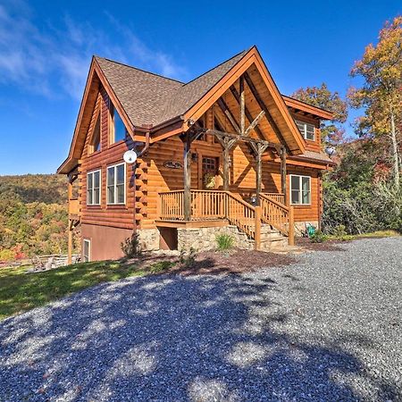 Hilltop Cabin On 5 Acres With Hot Tub And Waterfall! Bryson City Kültér fotó
