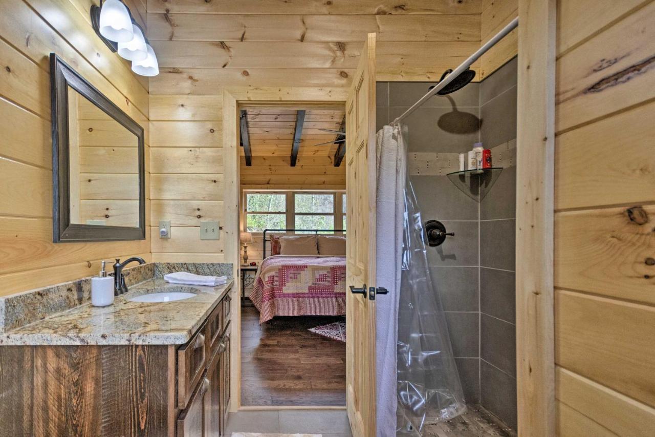 Hilltop Cabin On 5 Acres With Hot Tub And Waterfall! Bryson City Kültér fotó