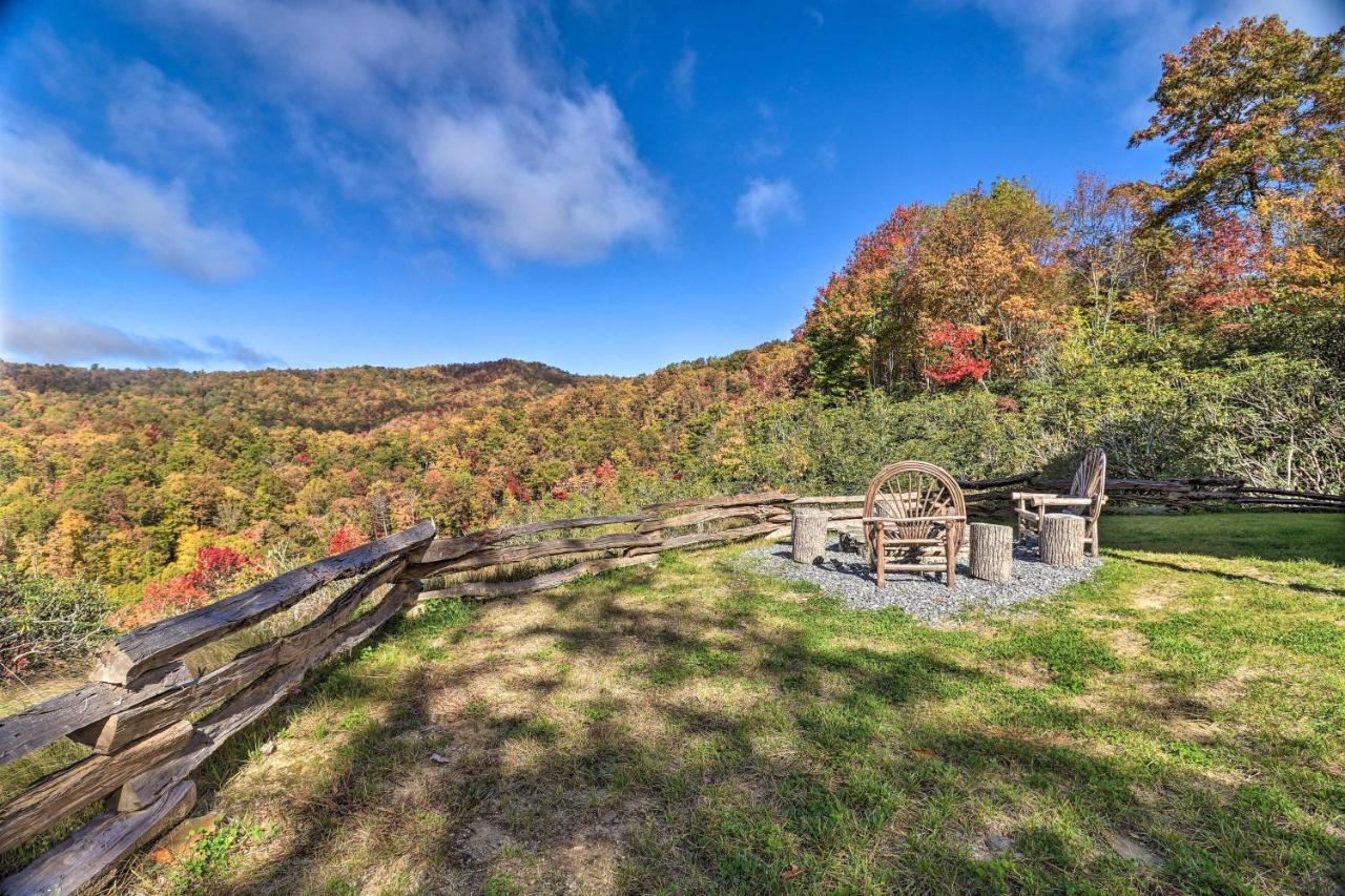 Hilltop Cabin On 5 Acres With Hot Tub And Waterfall! Bryson City Kültér fotó