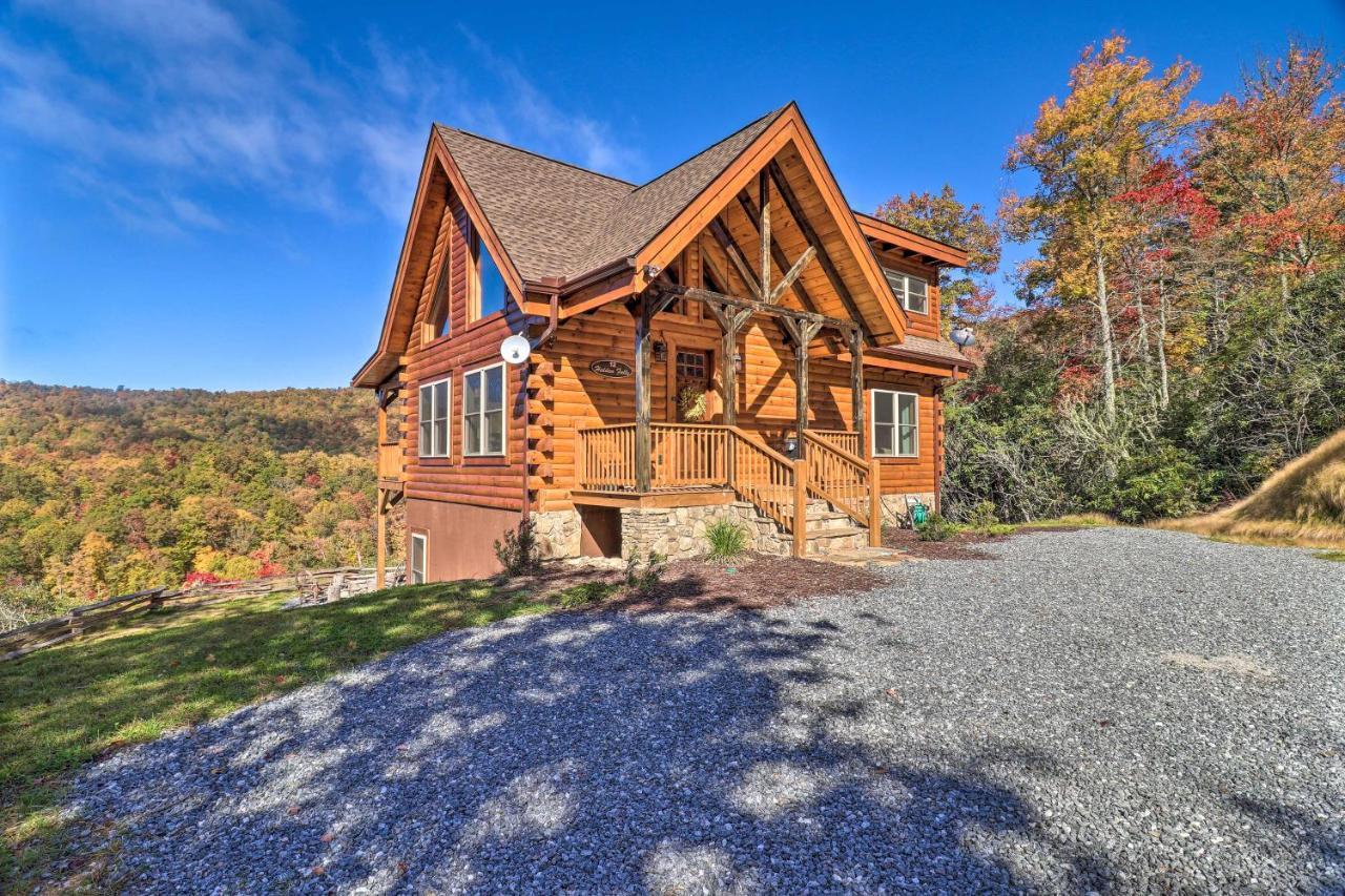 Hilltop Cabin On 5 Acres With Hot Tub And Waterfall! Bryson City Kültér fotó